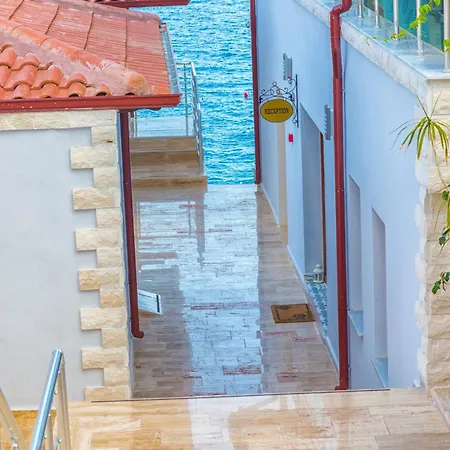 The * Kaş