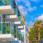 Hotel The